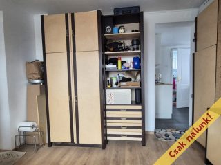 Eladó 46 m²-esházrész XVII. Kerület (Rákoskert) , Pesti utca: 55'000'000 Ft