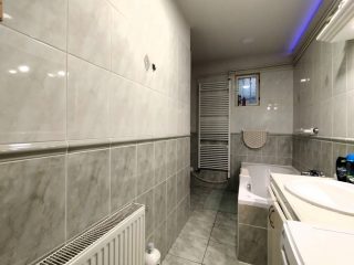 Eladó 175 m²-escsaládi ház XVII. Kerület (Rákoskert) , Rózsaszál utca: 125'000'000 Ft