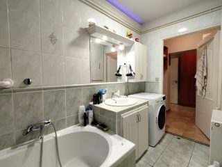 Eladó 175 m²-escsaládi ház XVII. Kerület (Rákoskert) , Rózsaszál utca: 125'000'000 Ft