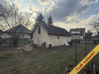 Eladó 40 m²-escsaládi ház XVII. Kerület (Rákoskert) , Szárazhegyen lévő utca: 84'900'000 Ft