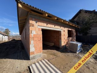 Eladó 160 m²-escsaládi ház XVIII. Kerület (Almáskert) , Almáskert: 180'000'000 Ft