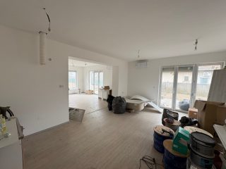 Eladó 205 m²-escsaládi ház XVIII. Kerület (Almáskert) , Almáskert: 250'000'000 Ft