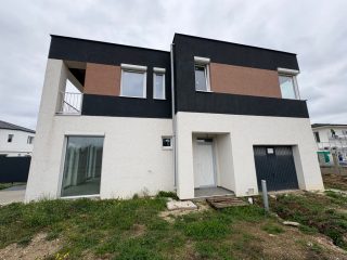 Eladó 140 m²-esikerház XVIII. Kerület (Almáskert) , Almáskert: 140'000'000 Ft