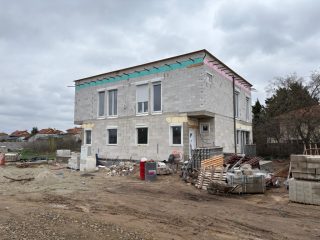 Eladó 117 m²-esikerház XVIII. Kerület (Almáskert) , Almáskert: 150'000'000 Ft