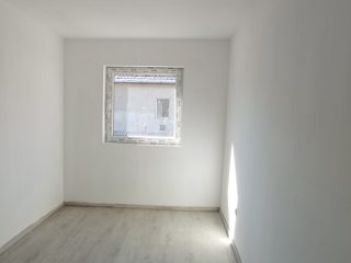 Eladó 150 m²-escsaládi ház XVIII. Kerület (Bélatelep) , Csendes mellékutcában: 165'000'000 Ft