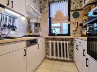 Eladó 164 m²-escsaládi ház XVIII. Kerület (Bókaytelep) , Baross utca: 158'000'000 Ft