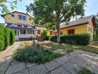 Eladó 164 m²-escsaládi ház XVIII. Kerület (Bókaytelep) , Baross utca: 158'000'000 Ft