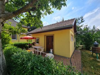 Eladó 164 m²-escsaládi ház XVIII. Kerület (Bókaytelep) , Baross utca: 158'000'000 Ft