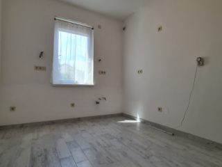 Eladó 164 m²-escsaládi ház XVIII. Kerület (Bókaytelep) , Baross utca: 158'000'000 Ft