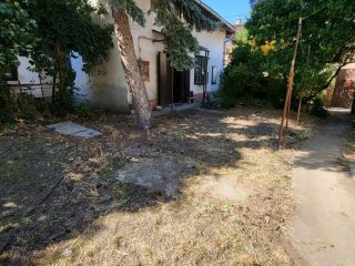 Eladó 157 m²-escsaládi ház XVIII. Kerület (Bókaytelep) , Baross utca utca: 97'000'000 Ft