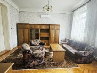 Kiadó 110 m²-escsaládi ház XVIII. Kerület (Bókaytelep) , Batthyány Lajos utca: 320'000 Ft