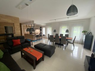 Eladó 295 m²-escsaládi ház XVIII. Kerület (Bókaytelep) , Bókay utca: 489'000'000 Ft