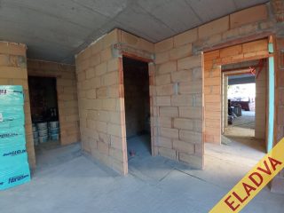 Eladó 64 m²-estársasházi lakás XVIII. Kerület (Bókaytelep) , LAJOS utca: 77'990'000 Ft