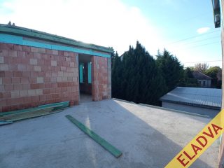 Eladó 64 m²-estársasházi lakás XVIII. Kerület (Bókaytelep) , LAJOS utca: 77'990'000 Ft