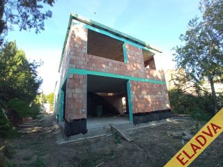 Eladó 64 m²-estársasházi lakás XVIII. Kerület (Bókaytelep) , LAJOS utca: 77'990'000 Ft