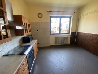 Eladó 155 m²-escsaládi ház XVIII. Kerület (Erzsébettelep) , Előd utca: 139'000'000 Ft