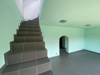 Eladó 155 m²-escsaládi ház XVIII. Kerület (Erzsébettelep) , Előd utca: 139'000'000 Ft
