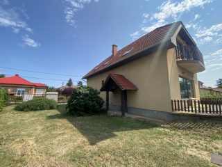 Eladó 155 m²-escsaládi ház XVIII. Kerület (Erzsébettelep) , Előd utca: 139'000'000 Ft