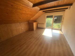 Eladó 173 m²-escsaládi ház XVIII. Kerület (Ferihegy) , Ferihegy: 94'900'000 Ft