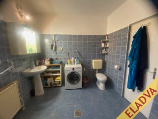 Eladó 120 m²-escsaládi ház XVIII. Kerület (Ganzkertváros) , Kerékkötő út: 154'900'000 Ft