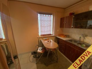 Eladó 120 m²-escsaládi ház XVIII. Kerület (Ganzkertváros) , Kerékkötő út: 154'900'000 Ft