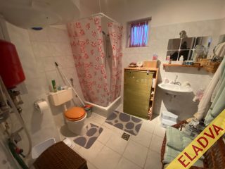 Eladó 120 m²-escsaládi ház XVIII. Kerület (Ganzkertváros) , Kerékkötő út: 154'900'000 Ft