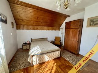 Eladó 168 m²-escsaládi ház XVIII. Kerület (Halmierdő) , Többgenerációs: 144'900'000 Ft