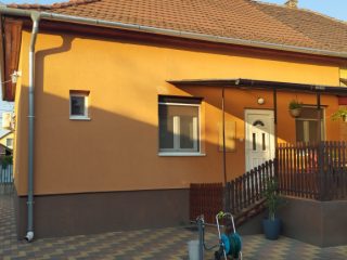 Eladó 65 m²-esikerház XVIII. Kerület (Kossuth Ferenc-telep) , Kossuth Ferenc-telep utca: 89'900'000 Ft