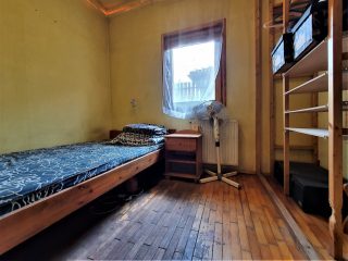 Eladó 33 m²-esházrész XVIII. Kerület (Kossuth Ferenc-telep) , Szélső utca: 33'000'000 Ft