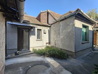 Eladó 52 m²-esházrész XVIII. Kerület (Kossuth Ferenc-telep) , Szélső utca: 49'990'000 Ft