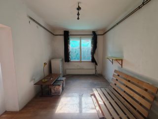 Eladó 52 m²-esházrész XVIII. Kerület (Kossuth Ferenc-telep) , Szélső utca: 49'990'000 Ft