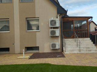 Eladó 280 m²-escsaládi ház XVIII. Kerület (Kossuth Ferenc-telep) , Újpéteritelep utca: 327'000'000 Ft