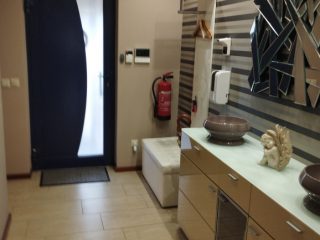 Eladó 280 m²-escsaládi ház XVIII. Kerület (Kossuth Ferenc-telep) , Újpéteritelep utca: 327'000'000 Ft