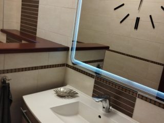 Eladó 280 m²-escsaládi ház XVIII. Kerület (Kossuth Ferenc-telep) , Újpéteritelep utca: 327'000'000 Ft