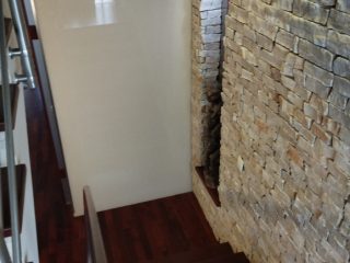 Eladó 280 m²-escsaládi ház XVIII. Kerület (Kossuth Ferenc-telep) , Újpéteritelep utca: 327'000'000 Ft