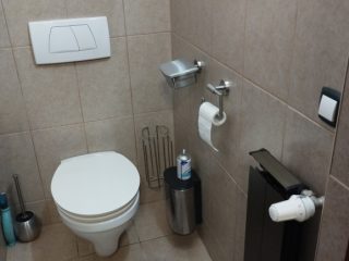 Eladó 280 m²-escsaládi ház XVIII. Kerület (Kossuth Ferenc-telep) , Újpéteritelep utca: 327'000'000 Ft