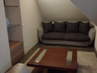 Eladó 280 m²-escsaládi ház XVIII. Kerület (Kossuth Ferenc-telep) , Újpéteritelep utca: 327'000'000 Ft