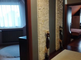 Eladó 280 m²-escsaládi ház XVIII. Kerület (Kossuth Ferenc-telep) , Újpéteritelep utca: 327'000'000 Ft