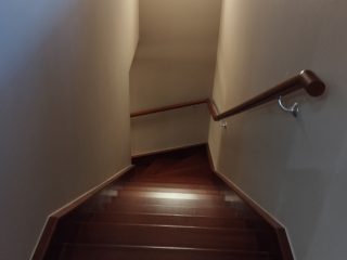 Eladó 280 m²-escsaládi ház XVIII. Kerület (Kossuth Ferenc-telep) , Újpéteritelep utca: 327'000'000 Ft