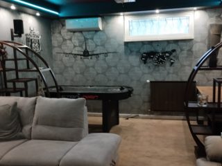 Eladó 280 m²-escsaládi ház XVIII. Kerület (Kossuth Ferenc-telep) , Újpéteritelep utca: 327'000'000 Ft