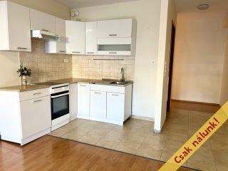 Eladó 79 m²-estársasházi lakás XVIII. Kerület (Krepuska Géza-lakótelep (volt Alacskai úti ltp.)) , Csörgőfa utca: 99'800'000 Ft