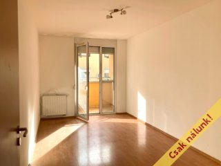 Eladó 79 m²-estársasházi lakás XVIII. Kerület (Krepuska Géza-lakótelep (volt Alacskai úti ltp.)) , Csörgőfa utca: 99'300'000 Ft
