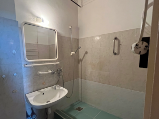 Eladó 43 m²-estársasházi lakás XVIII. Kerület (Lakatos-lakótelep) , Lakatos lakótelep: 51'000'000 Ft