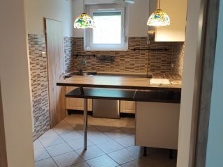 Eladó 56 m²-estársasházi lakás XVIII. Kerület (Lakatos-lakótelep) , Lakatos út: 66'900'000 Ft