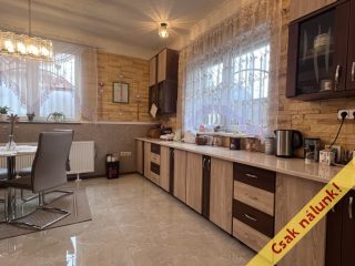 Eladó 192 m²-escsaládi ház XVIII. Kerület (Liptáktelep) , Darányi Ignác utca: 169'900'000 Ft