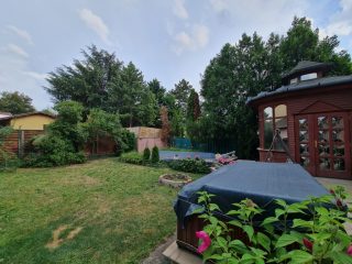 Eladó 137 m²-escsaládi ház XVIII. Kerület (Lónyaytelep) , Jegenye fasor: 115'000'000 Ft