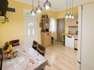 Eladó 38 m²-estársasházi lakás XVIII. Kerület (Pestszentlőrinc) , Rád vár utca: 51'500'000 Ft