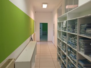 Eladó 450 m²-esüzlethelyiség utcai bejárattal XVIII. Kerület (Pestszentlőrinc) , Üllői út: 350'000'000 Ft