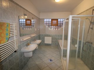 Eladó 265 m²-escsaládi ház XVIII. Kerület (Pestszentlőrinc) , pestlőrinc kert: 170'000'000 Ft