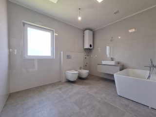 Eladó 97 m²-esházrész XVIII. Kerület (Szemeretelep) , Bártfa utca: 173'000'000 Ft